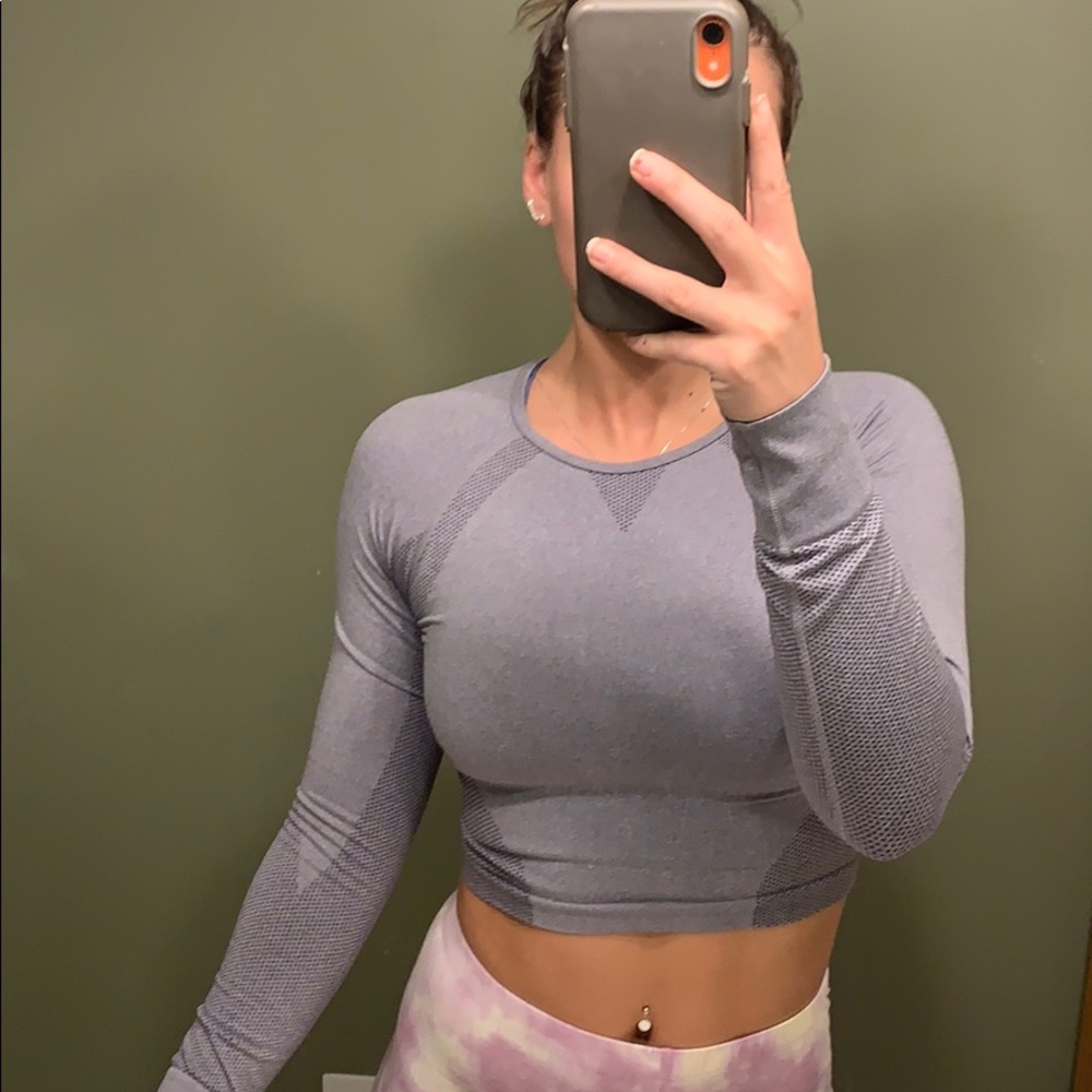 Workout long sleeve crop top